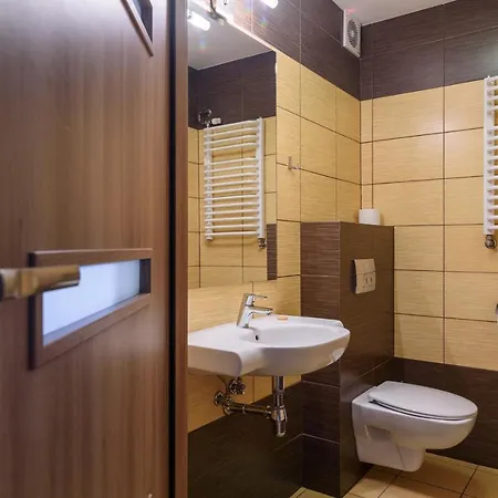 Hotell Podium 3*