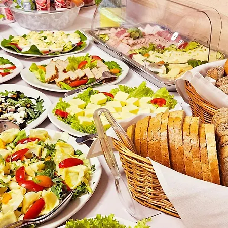 Hotell Podium 3*